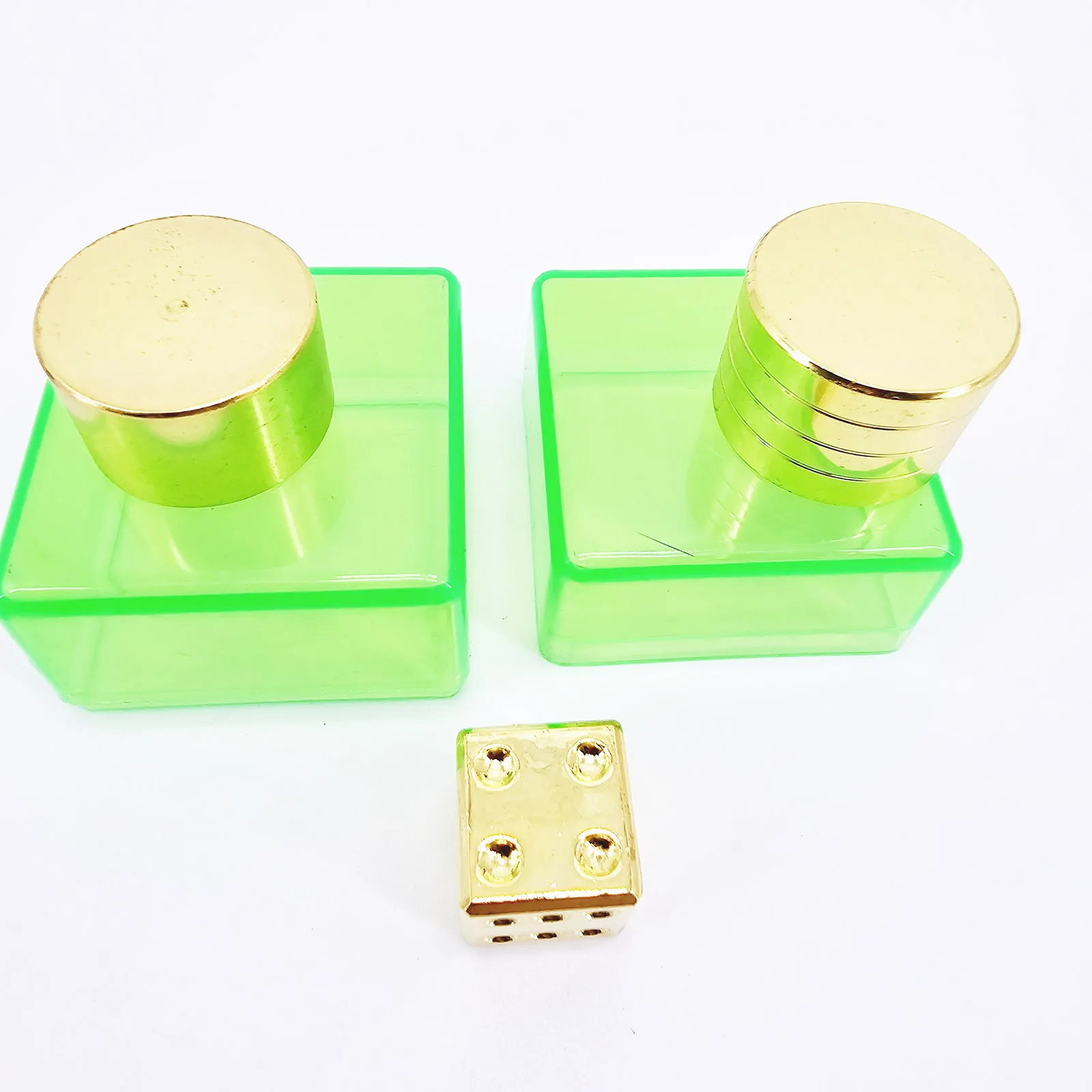 Super Mental Die (Brass) Metalism Magic Tricks Stage Magia Close Up Dice Number Prediction Magie Gimmick Props Magician Comedy