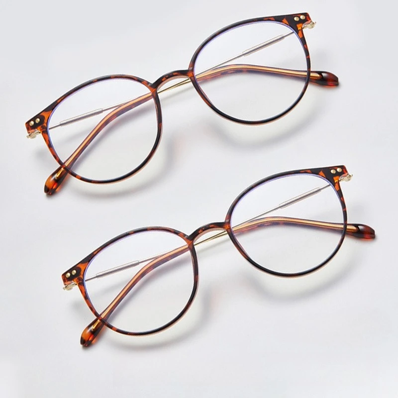 زوجان من نظارات عين القطة الخفيفة للغاية المضادة للضوء الأزرق تعمل ويتحرك بشكل مريح طوال اليوم