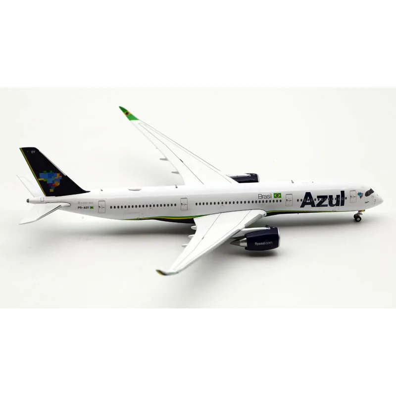 LH4324 Alloy Collectible Plane Gift JC Wings 1:400 Azul Airlines Airbus A350-900 Diecast Aircraft Jet Model PR-AOY With Stand