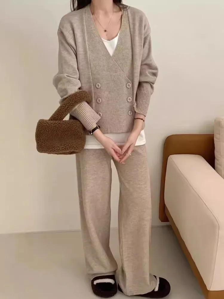 [EWQ] Double Breasted V-neck Sweater And High Waist Trousers Casual Women Loose Knit Set Clothing 2024 Autumn New Tide 16O2648