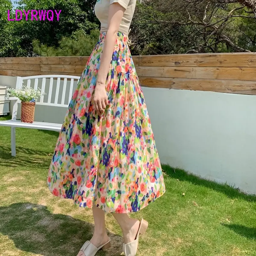 Floral swing skirt, small man, high waist, thin floral skirt, new summer style