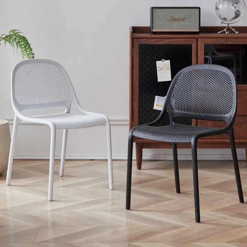 Durable Plastic Dining Chairs with Breathable Backrest Minimalist Stackable Outdoor Table Chair Modern Lightweight Kitchen Chair