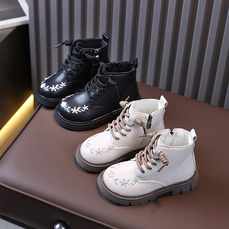 Girls Fashion Boots Kids Embroidered Flower Princess Ankle Boots Soft Sole Non-Slip Four Seasons Wear Fashion Shoes for Child