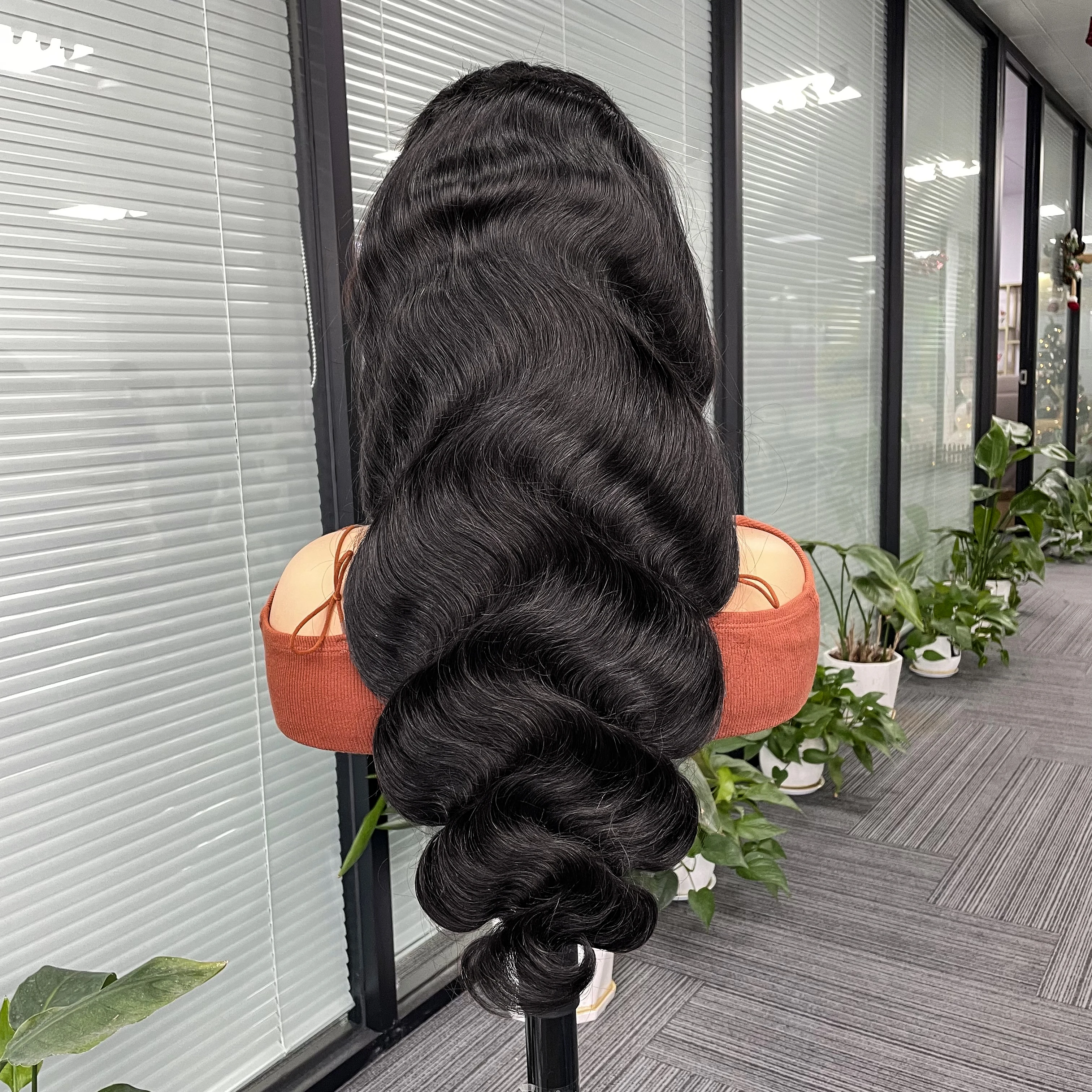 Glueless Body Wave 100% Human Hair Wig Pre Plucked Ready To Wear And Go For Women 13x6 Hd Natural Wave Lace Front Wigs On Sale