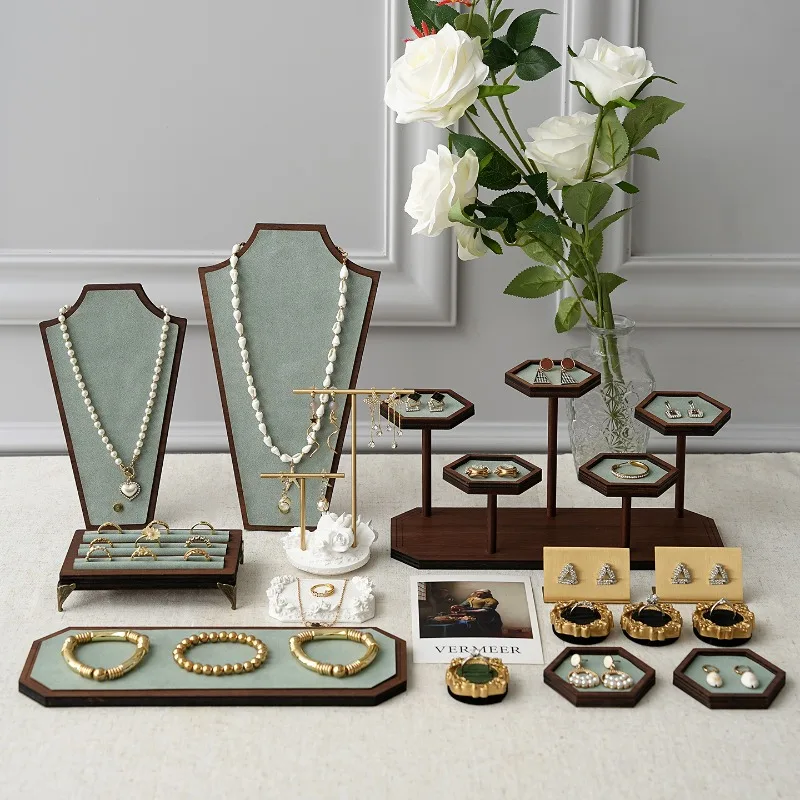 

Retro Jewelry Display Stand Luxury Necklace Displays Holder Shooting Jewelry Display Rack Woman Fashion Ring Organizer Tray