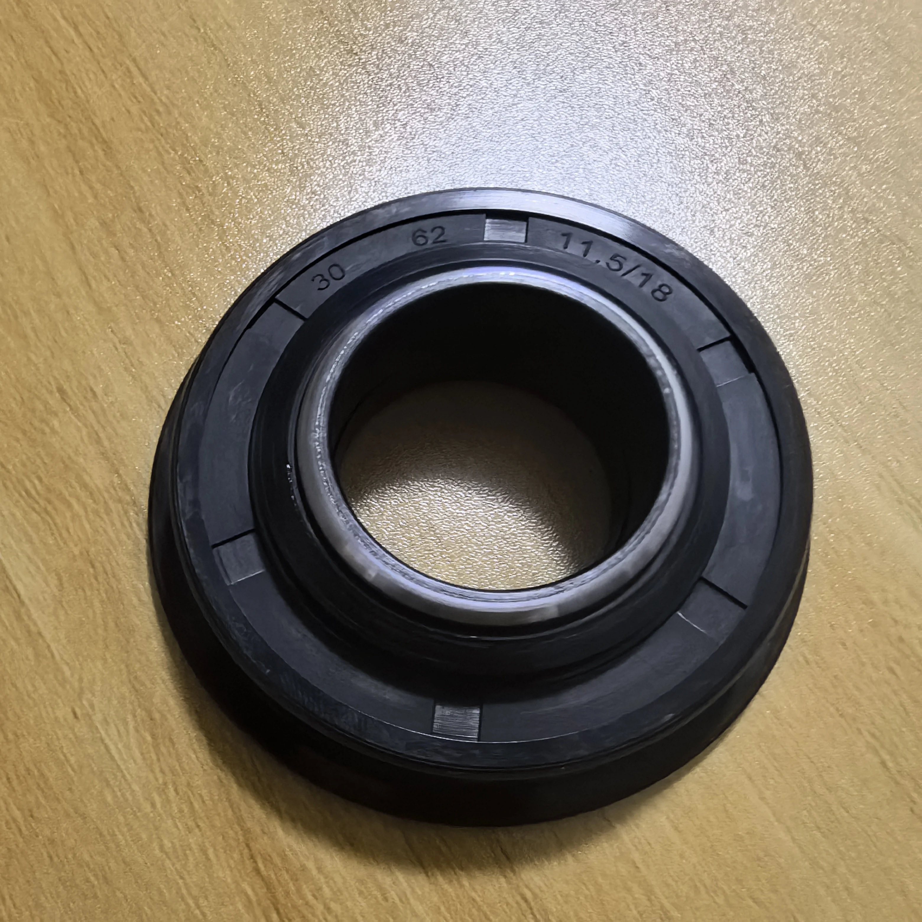 AQ1759E 30*62*11.5/18mm/30X62X11.5/18mm NBR rotary shaft oil seal agricultural machinery tractor accessories seal