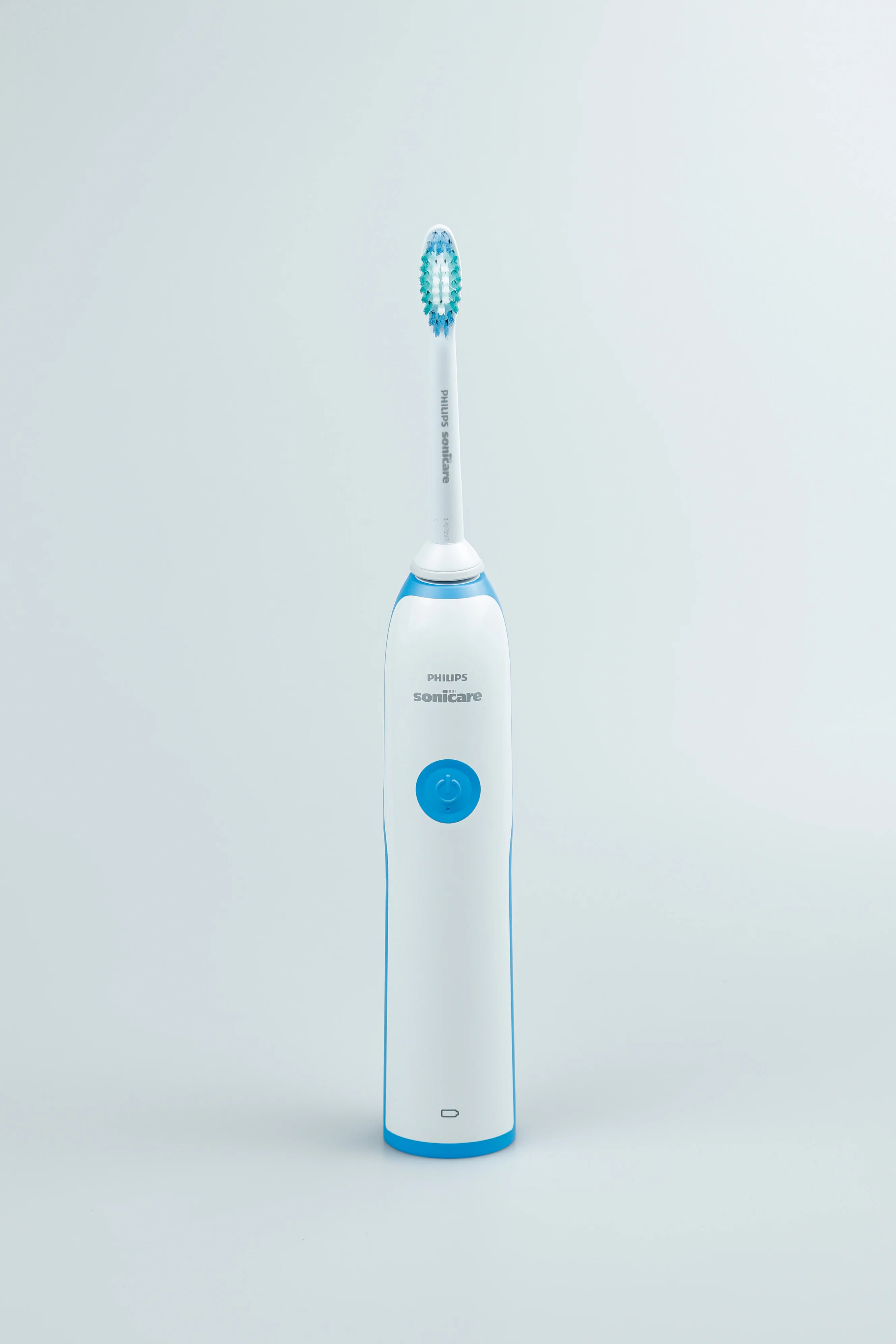 Philips Sonicare Sonic electric toothbrush for adult replacement head  HX3224 White