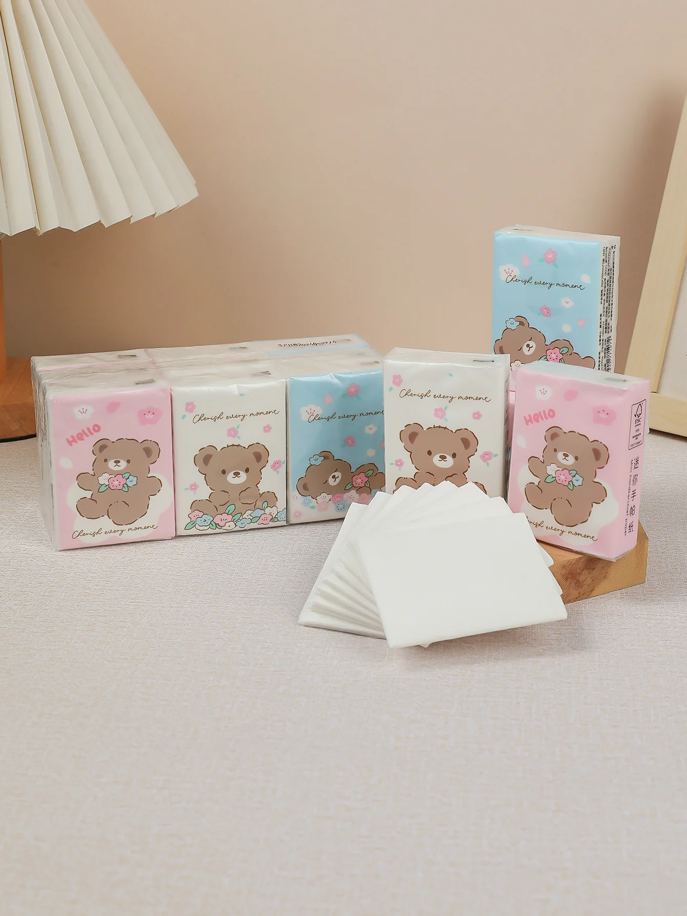 9pcs / pack cute bear design colorful cartoon original wood pulp pocket paper towels for daily cleaning use