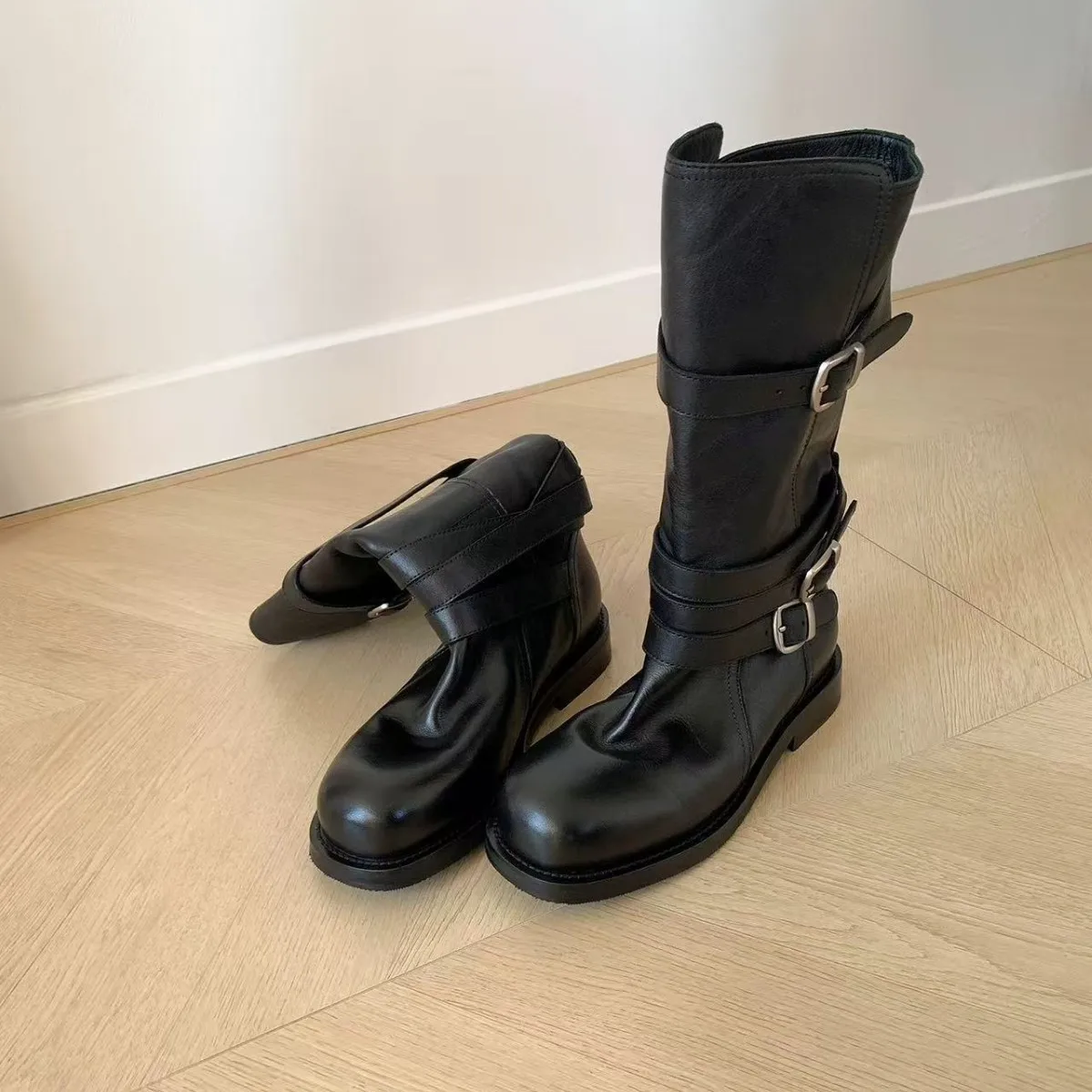 Botas Largas de cuero genuino negro para mujer, botas de cuero de tubo alto con hebilla de cinturón, suela de goma doblada, botas hasta la rodilla a la moda