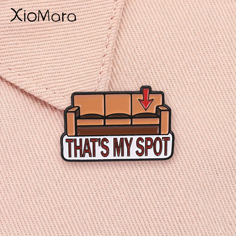 That's My Spot Enamel Pin Vint - Vintage Fashion Quotes recension och pris