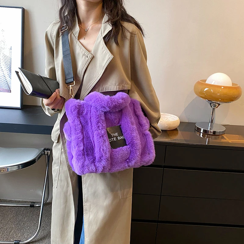 Large Capacity Tote 12 Colors Faux Fur Women Handbags Designer Brand Letter Shoulder Messenger Bag Soft Fluffy Plush Tote Bag