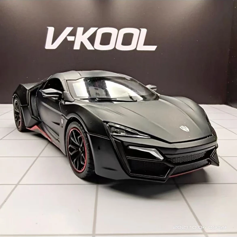 1:24 Lykan Hyper سيارة رياضية سبيكة التراجع نموذج سيارة محاكاة الصوت والضوء يمكن فتح الباب دييكاست لعبة سيارة ألعاب للأولاد هدية