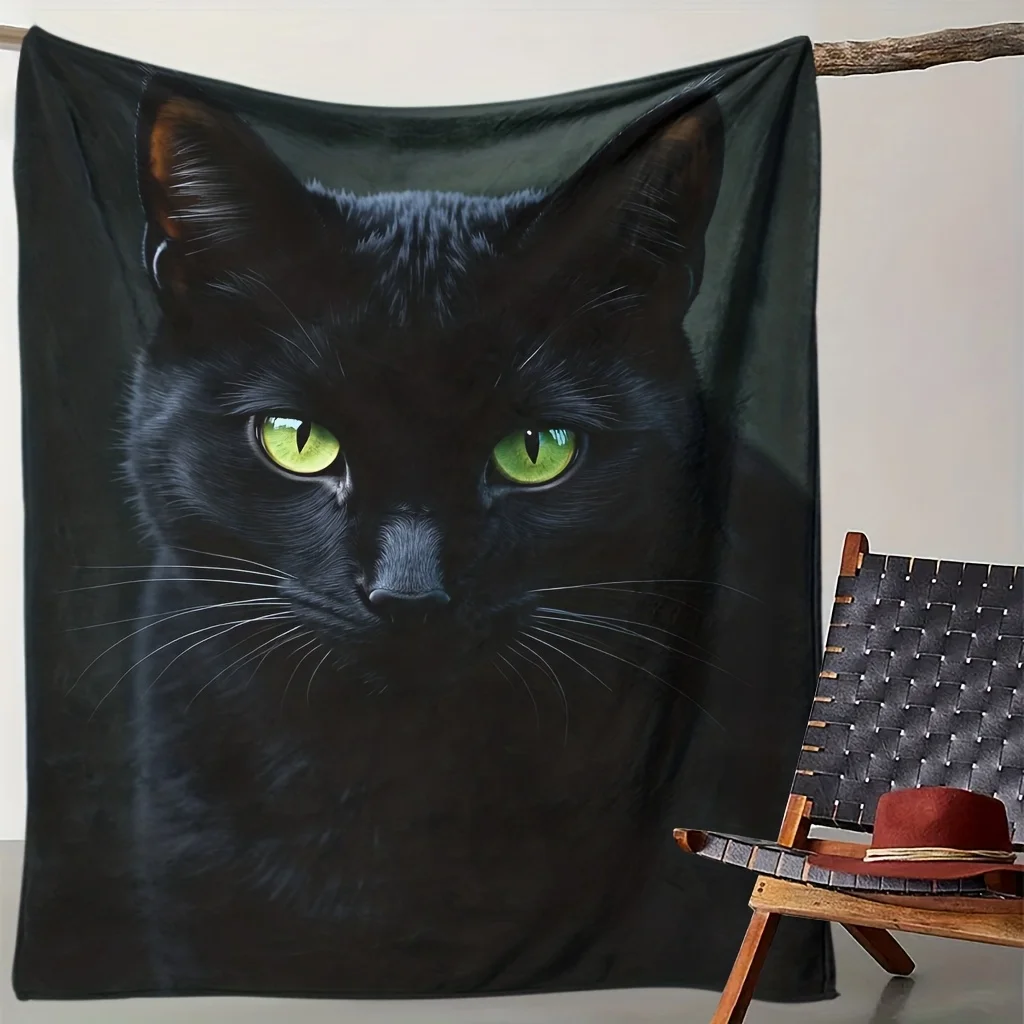 A Cozy Black Cat Themed Fleece Blanket with Soft, High-Definition Digital Printing, Suitable for All Seasons As a Gift for Famil