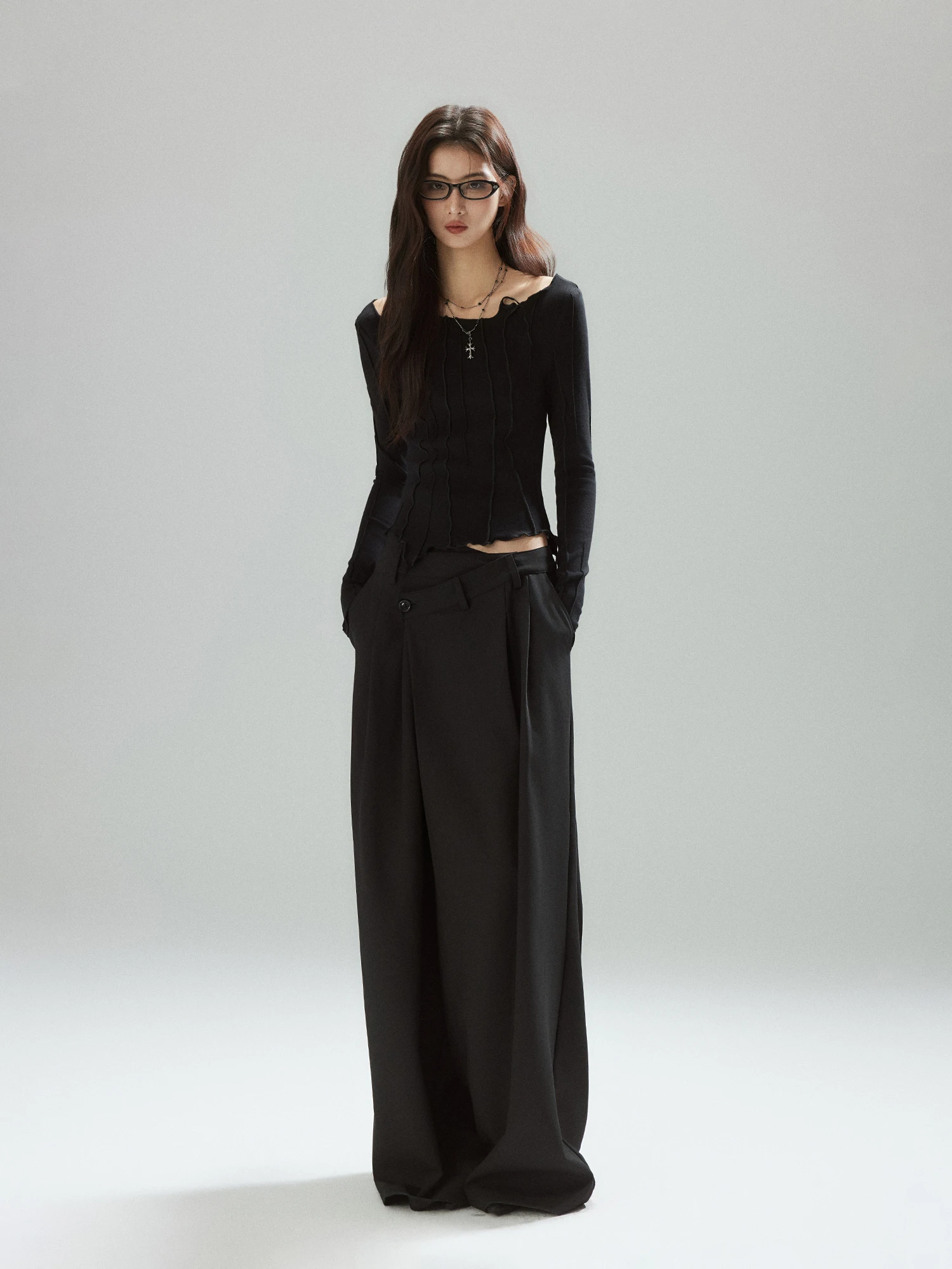 Low Pixel Black Splice Long Sleeve T-Shirt Tube  Tight Fit Street Style Top Irregular 3D Seaming Line Women's Fashion