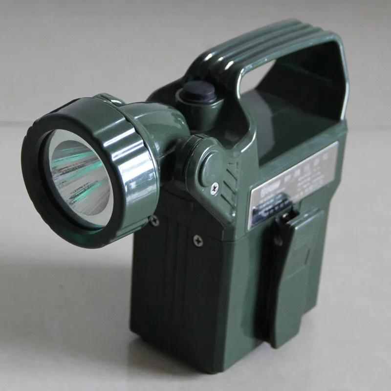 

New camping charging light, outdoor portable telescopic emergency light, night market stall