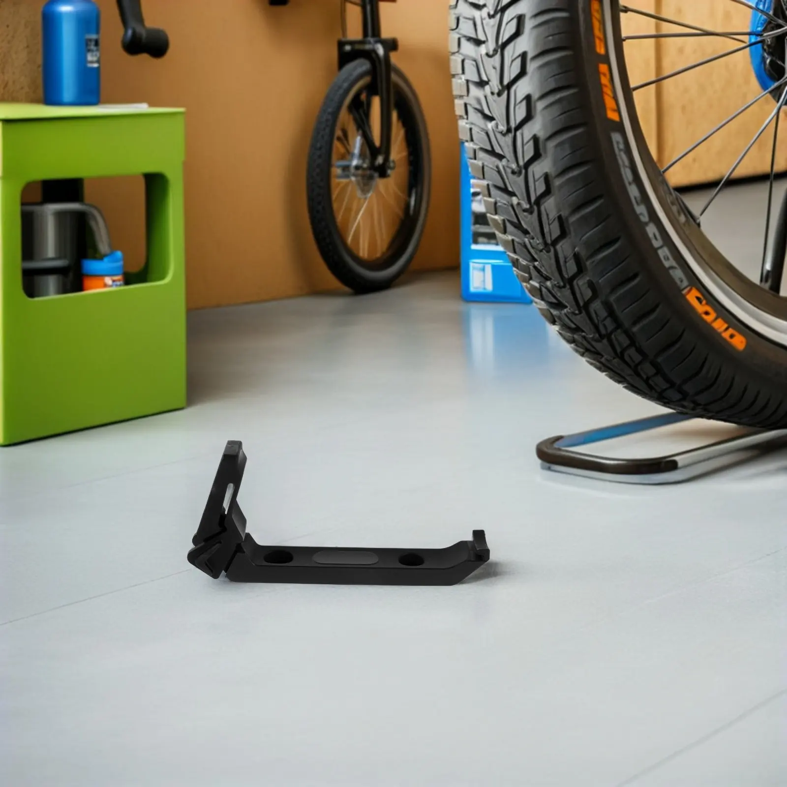 

Road Bike Water Bottle Holder Compact Cup Stand for Soda Cans Easy Install Cycling Hydration Solution Soda Can Holder