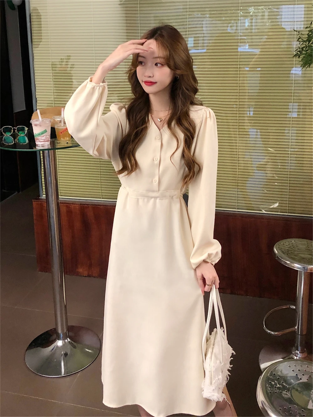 

Autumn and Winter Goddess Fan temperament V-neck loose thin dress commuter casual medium-length skirt