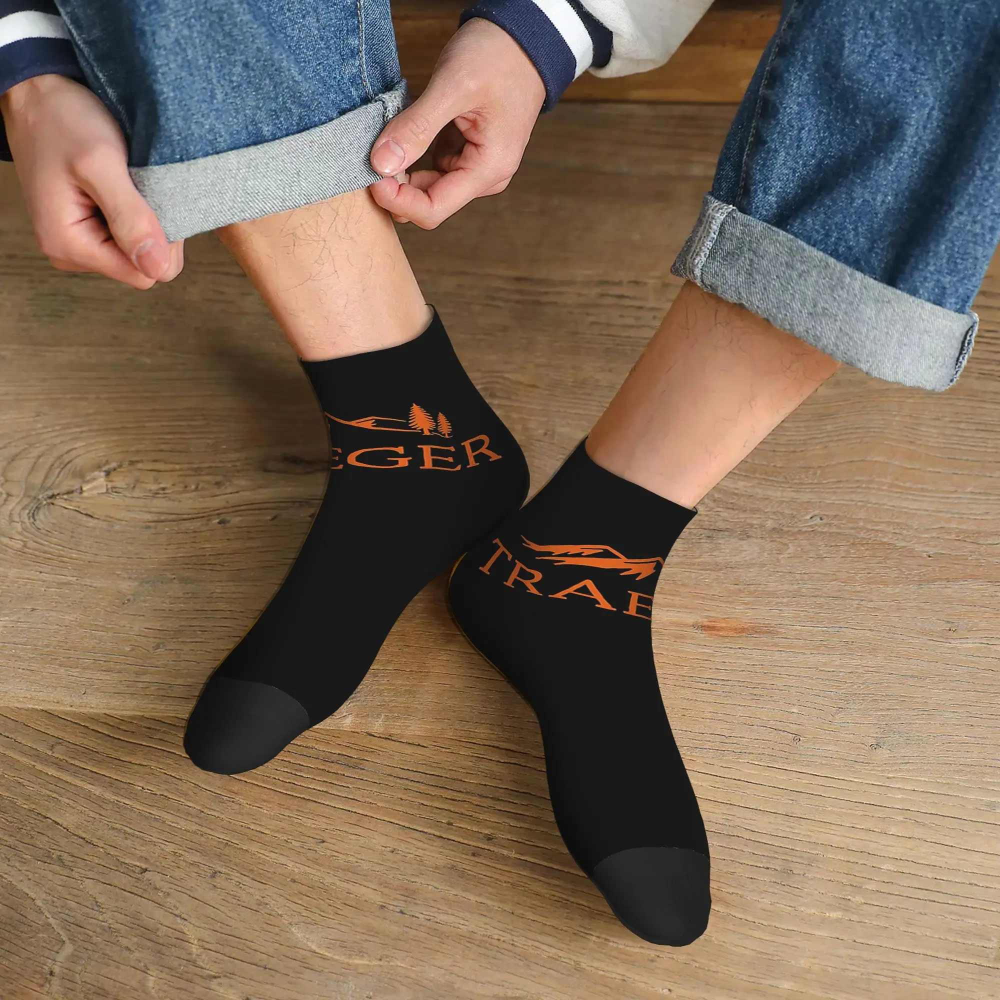 

All Seasons Traeger Pellet Grill Smoke BBQ Essential Socks Harajuku Sport Middle Tube Socks Soft Funny Stockings for Men Women