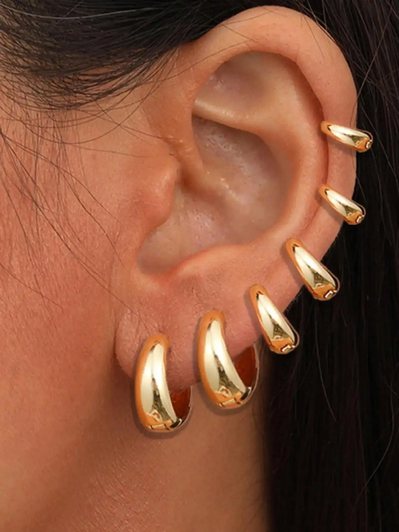 

Набор из 6 золотых серег-обручей в форме буквы C для женщин, минималистичный стиль, идеально подходит для повседневной носки, свиданий или отпуска