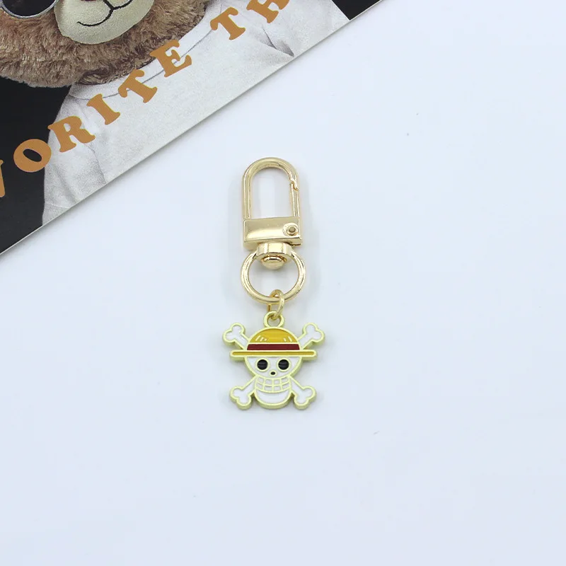 EEN STUK Sleutelhanger Monkey D. Luffy Nami Anime Randapparatuur Bluetooth Headset Charm Delicate Mode Speelgoed Sieraden Cadeau voor Vrienden