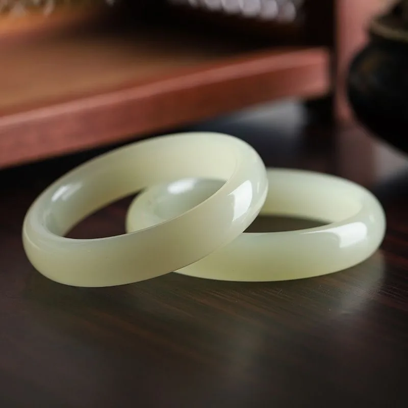 

Natural High Ice Clear Water Bracelet, Exquisite and Simple Jade Bracelet