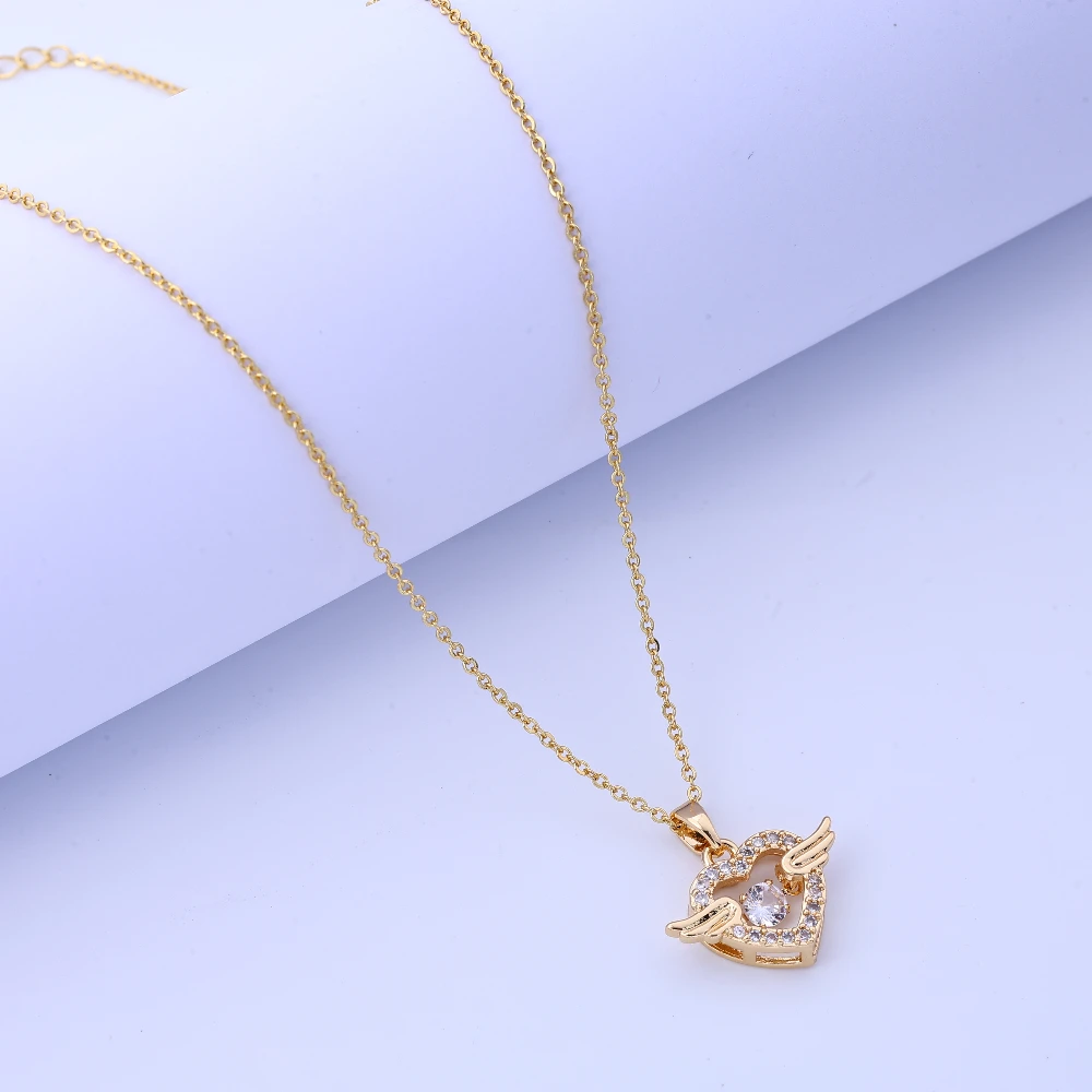 قلادة أنيقة للنساء: مجوهرات نحاسية مطلية بالذهب عيار 18 قيراط مع قلادة من الزركون على شكل 8، زخرفة عصرية لـ St متعددة الاستخدامات