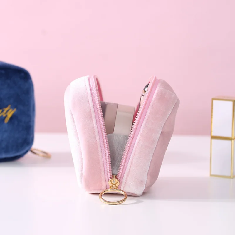 Fashion velvet Cosmetic Bag Girls Napkin Pad Organizer Napkin Towel Storage Bags Sanitary Pad Pouch Mini Folding Women Cute Bag