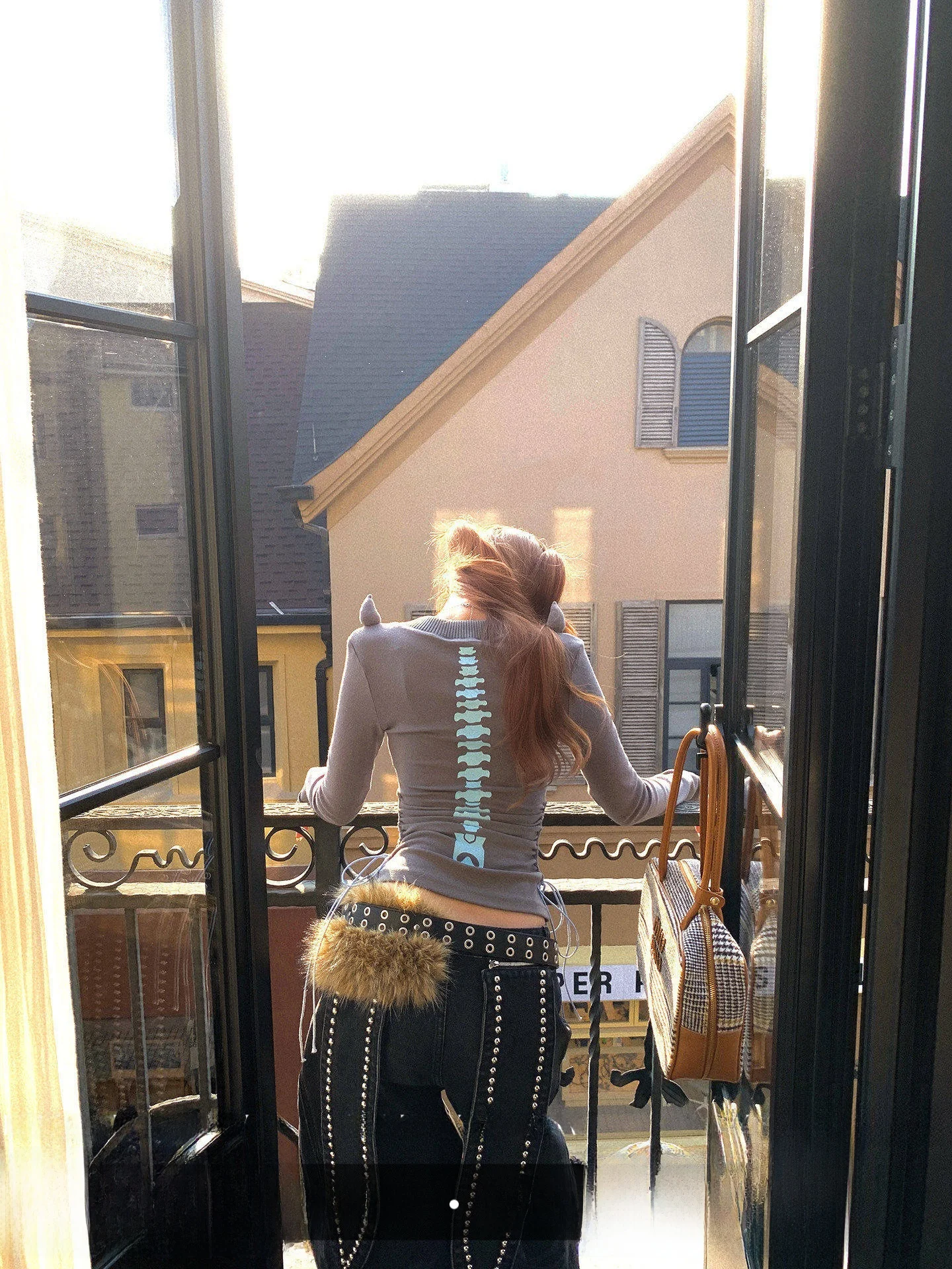 

Pinksoya Skeleton Print V-Ne Long Sve T-irt Women's Slim Fit Faion Design Autumn New Sle Casual Comfortable Top