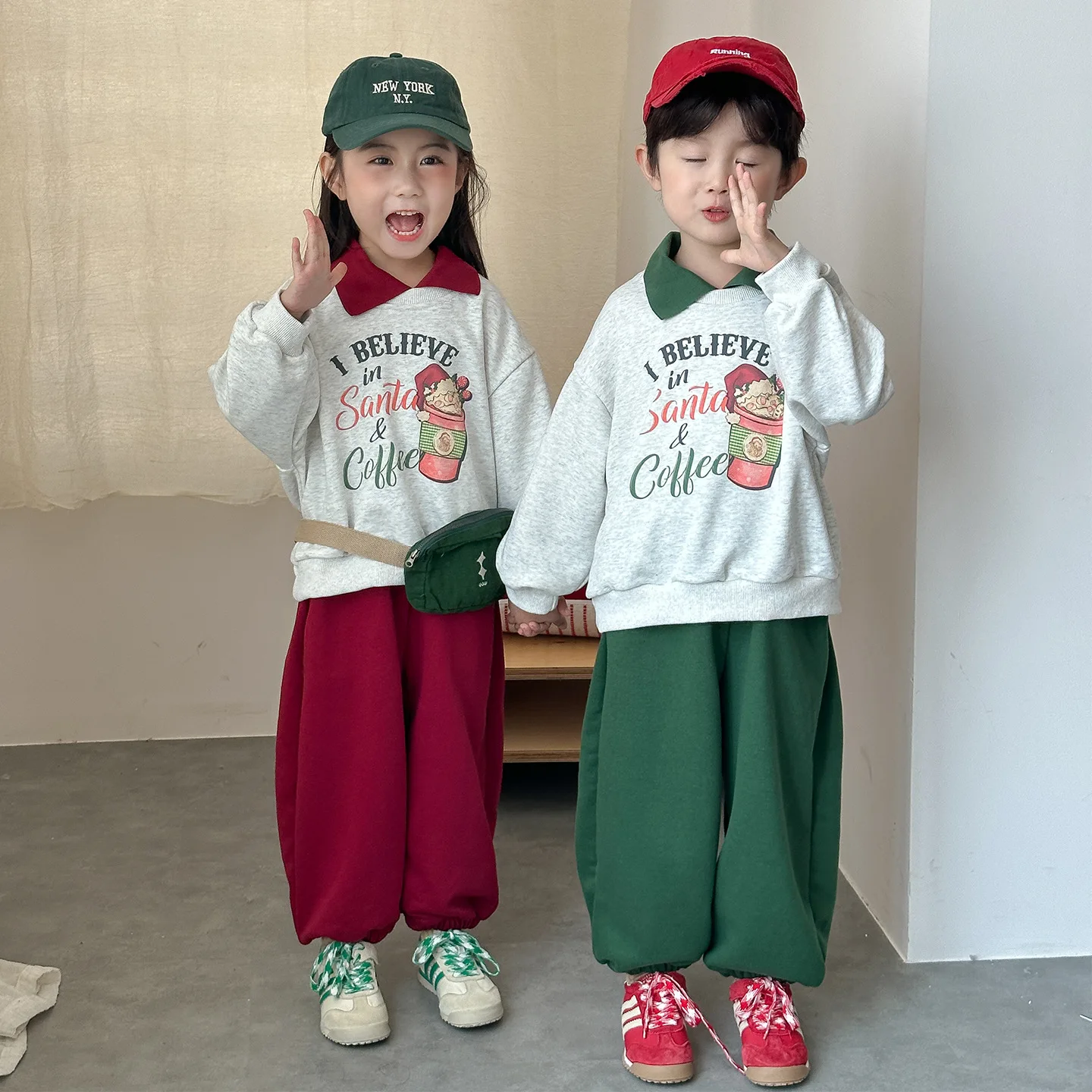 

2025 Autumn New Children Long Sleeve Lapel Sweatshirt Set Christmas Boys Girls Casual Sweat Suit Cartoon Print Kids Outfits