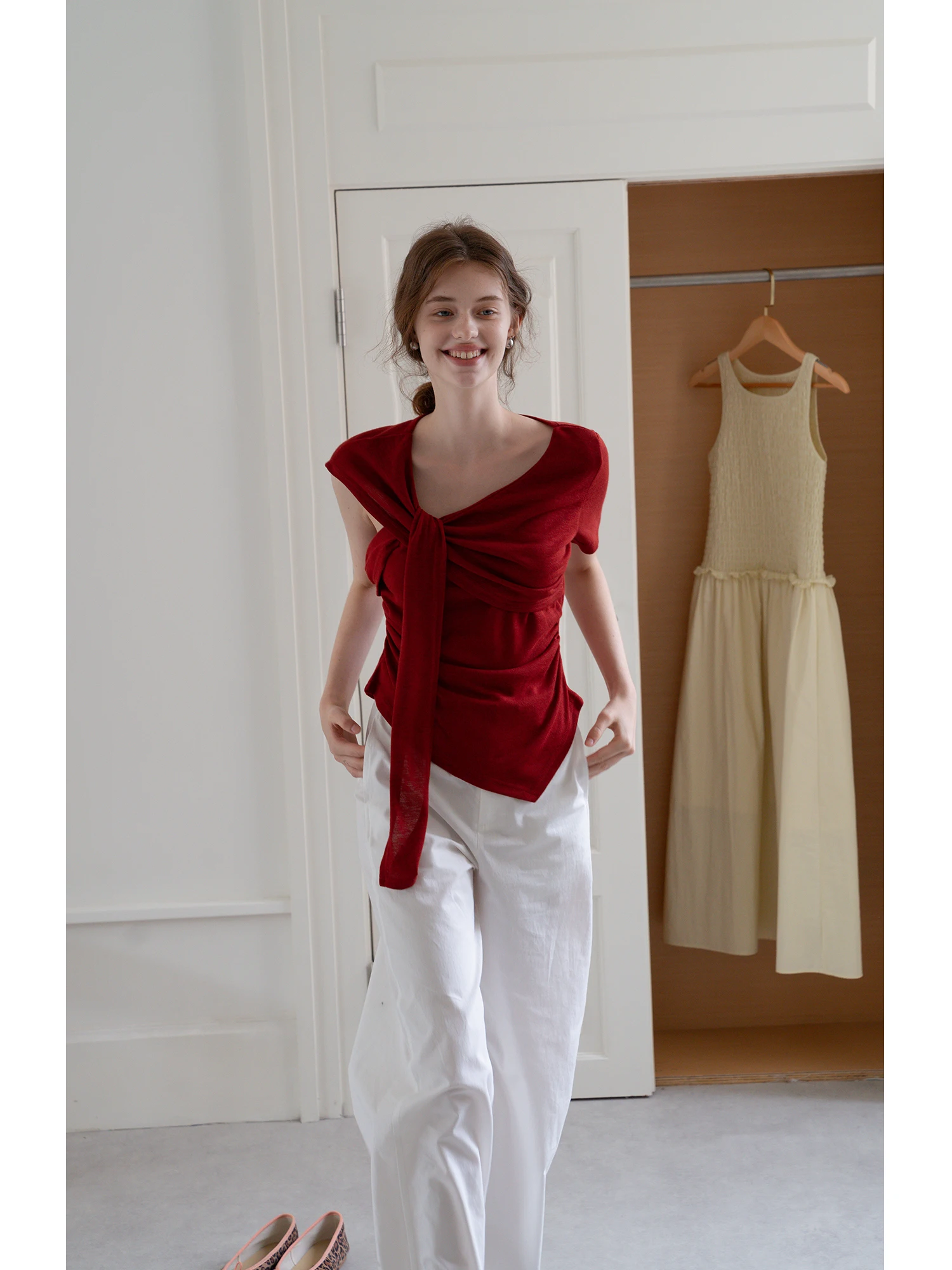 

Eggka Asymmetrical Design ort Sve T-irt Slim Fit Casual Sle Polyester Fiber Summer Faion Top with Sa