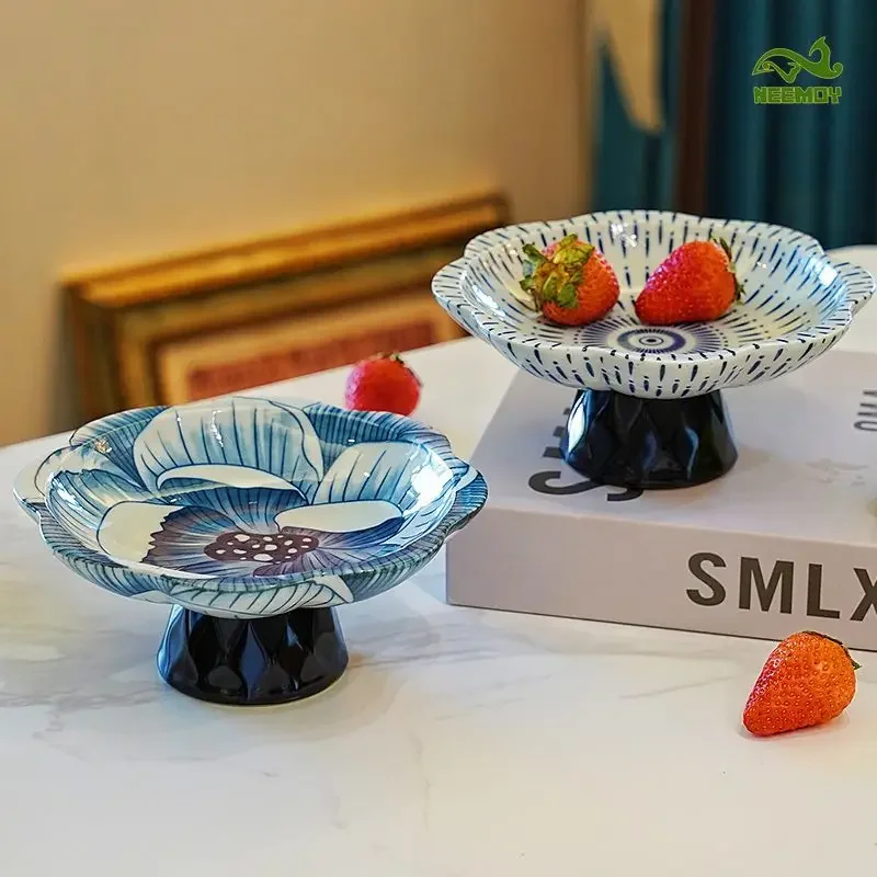 

Chinese Blue White Hand-painted Plate Ceramic High Foot Fruit Plate Delicate Pastry Tea High Foot Tray Nut and Fruit Plate