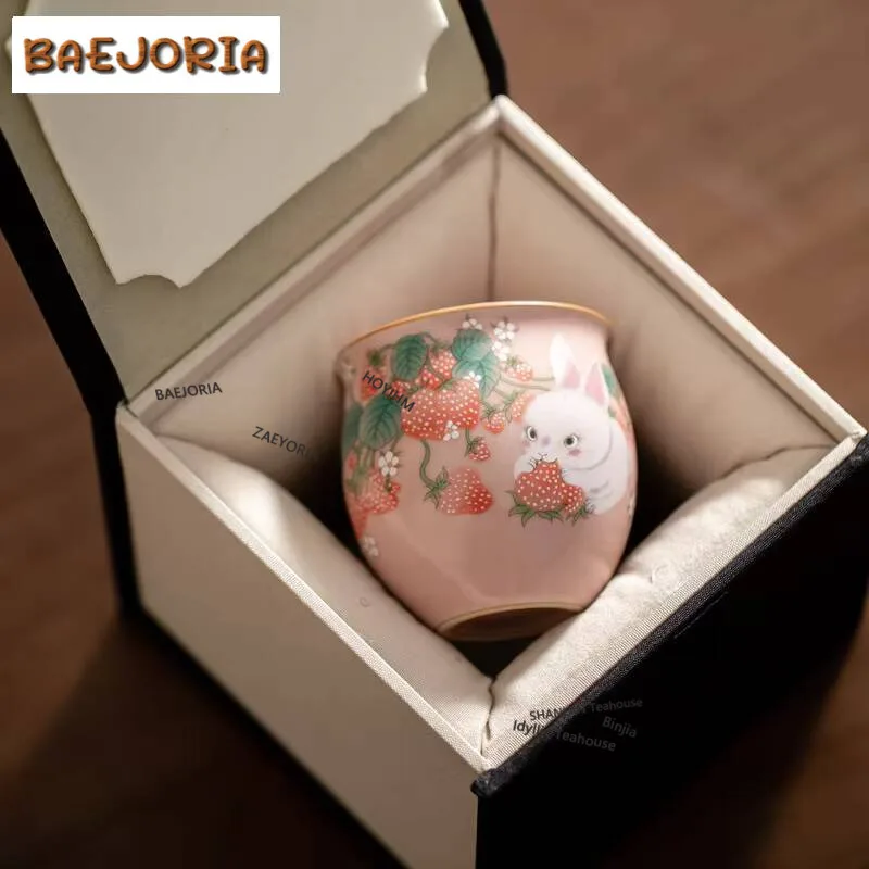 Taza de té de porcelana Ru Kiln de imitación Song rosa de 90ml, con diseño de Conejo Fresa, taza maestra para el inicio del té, que nutre, para juego de té Kung Fu, regalos