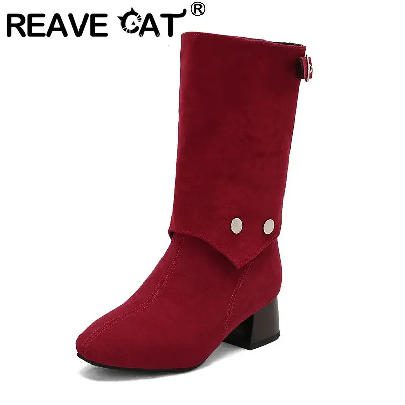 

REAVE CAT Двойные женские сапоги до середины икры из флока, замша, круглый носок, 4,5 см, блочный каблук, молния, пуговица, большой размер 46 47 48 Daily Bota