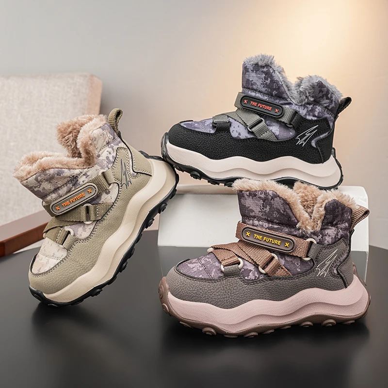 

Kids Sports Boots with Thick Warm Fur Children Snow Boots Thick Soft Sole 2025 Winter New Boys Handsome Boots Trendy Fashion