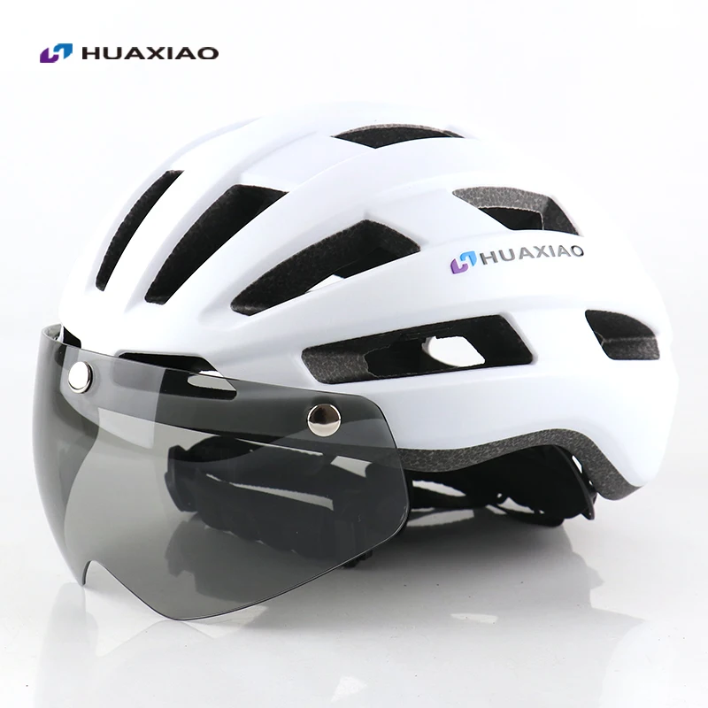 

Bicycle Helmet Men Women Magnetic Suction Goggles Bike Helmet with USB Rechargeable Tail Light Intergrally-molded Cycling Helmet