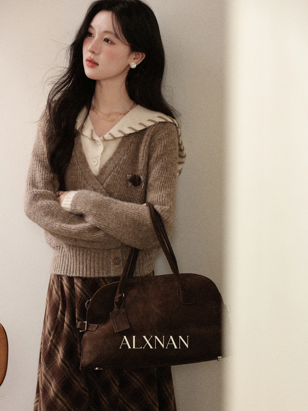 ALXNAN-suéter de lana caqui para mujer, suéter de punto elegante de manga larga con costuras, jerséis holgados para otoño para mujer L57317