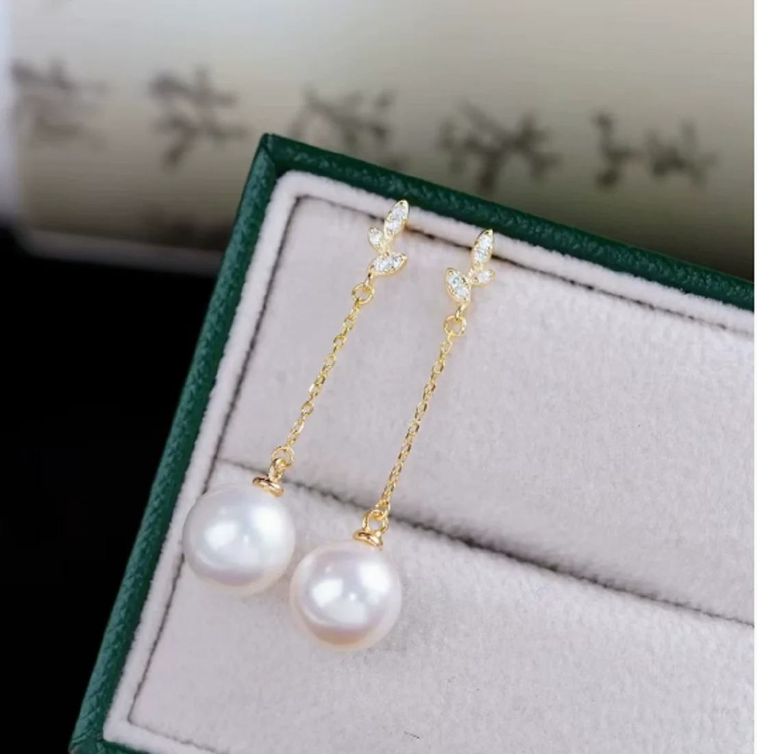 

Beautiful S925 silver 8-9mm small leaves fresh long ear earrings