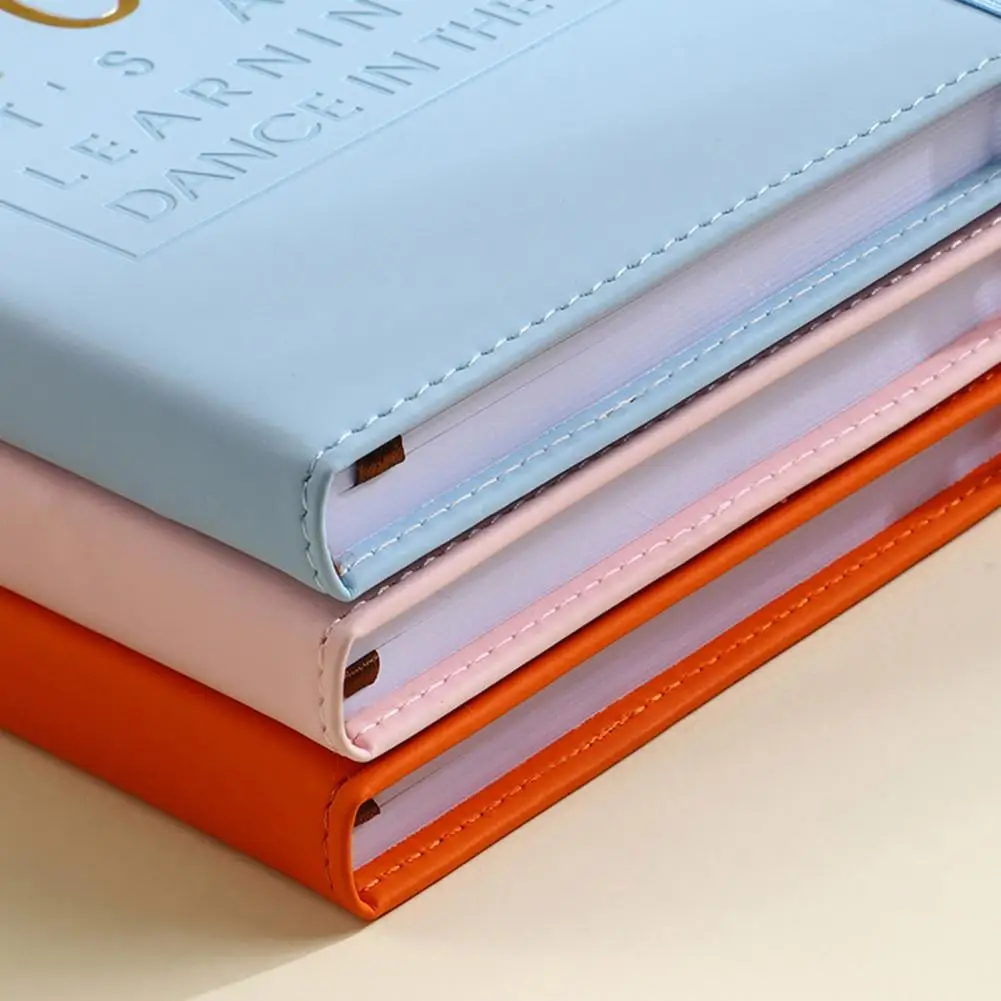 markii Highlighted Holidays Planner 2025 2025 Inspirujący notatnik z terminarzem cytatów z sztucznej skóry w twardej oprawie Miesięczne bloki z przeglądaniem