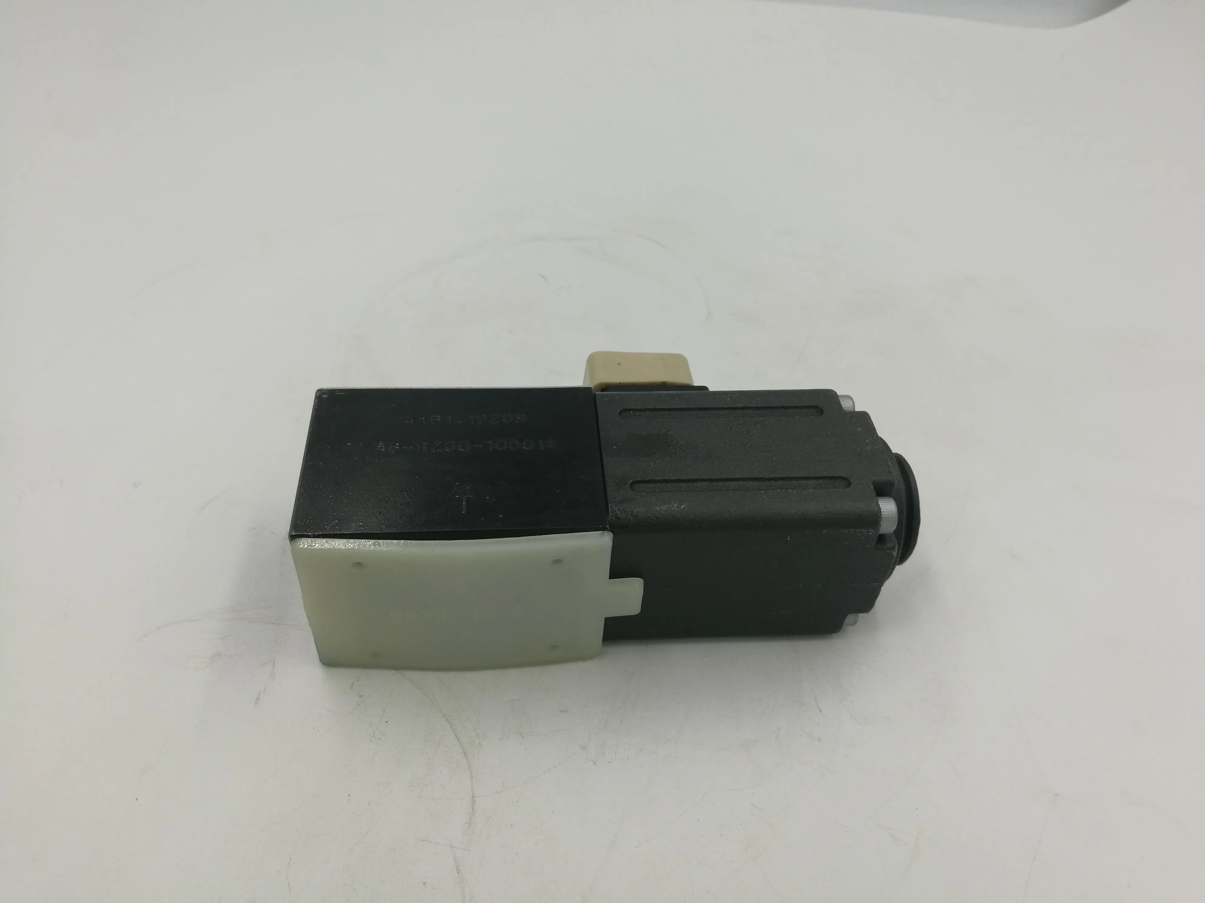 Original ZHENYUAN hydraulic control Valve RZGO RZGO-P1/P3/A/AES/TERS Proportional solenoid valve hydraulic RZGO-A-033/100