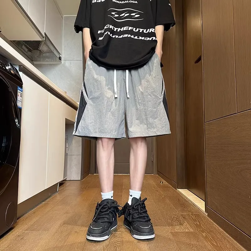 Pantaloni sportivi a cinque punte Baskeall sottili casuali allentati estivi da uomo con colori impiombati retrò che allenano quattro quarti