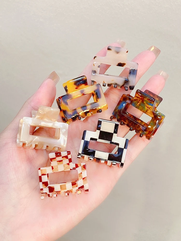 New Women Elegant Checkerboard Amber Leopard Geometric Hair Claw Lady Temperament Mini Hair Clip Hairpins Fahion Hair Accessorie