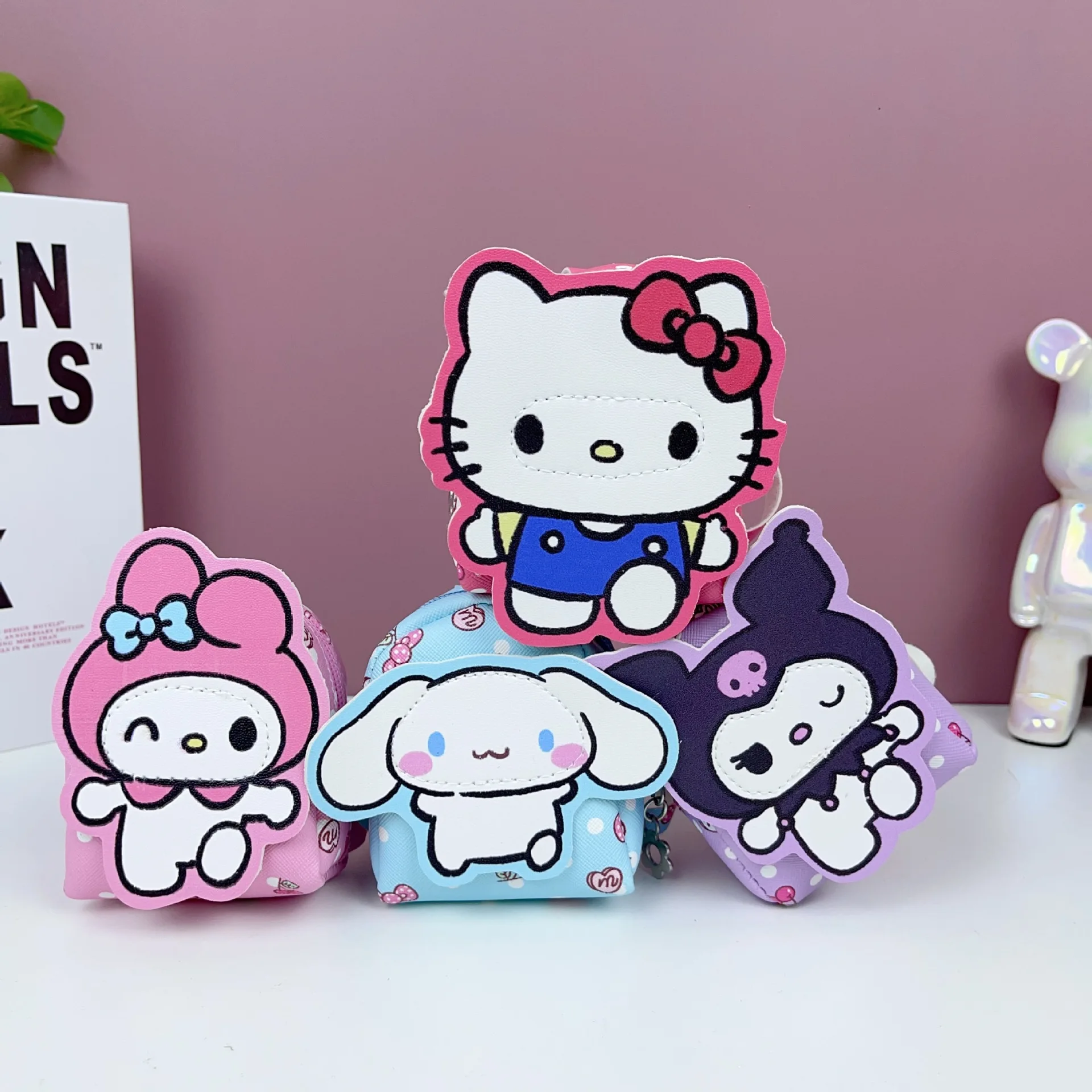 

Мультяшный мини-кошелек Sanrio, аниме, Hello Kitty, сумка для монет, Kawaii Kuromi, искусственная кожа, брелок, сумка для хранения, милый кулон, аксессуары, подарок