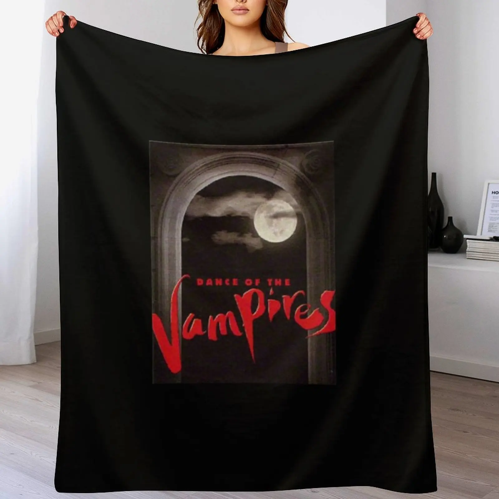 

Tanz der Vampire Throw Blanket