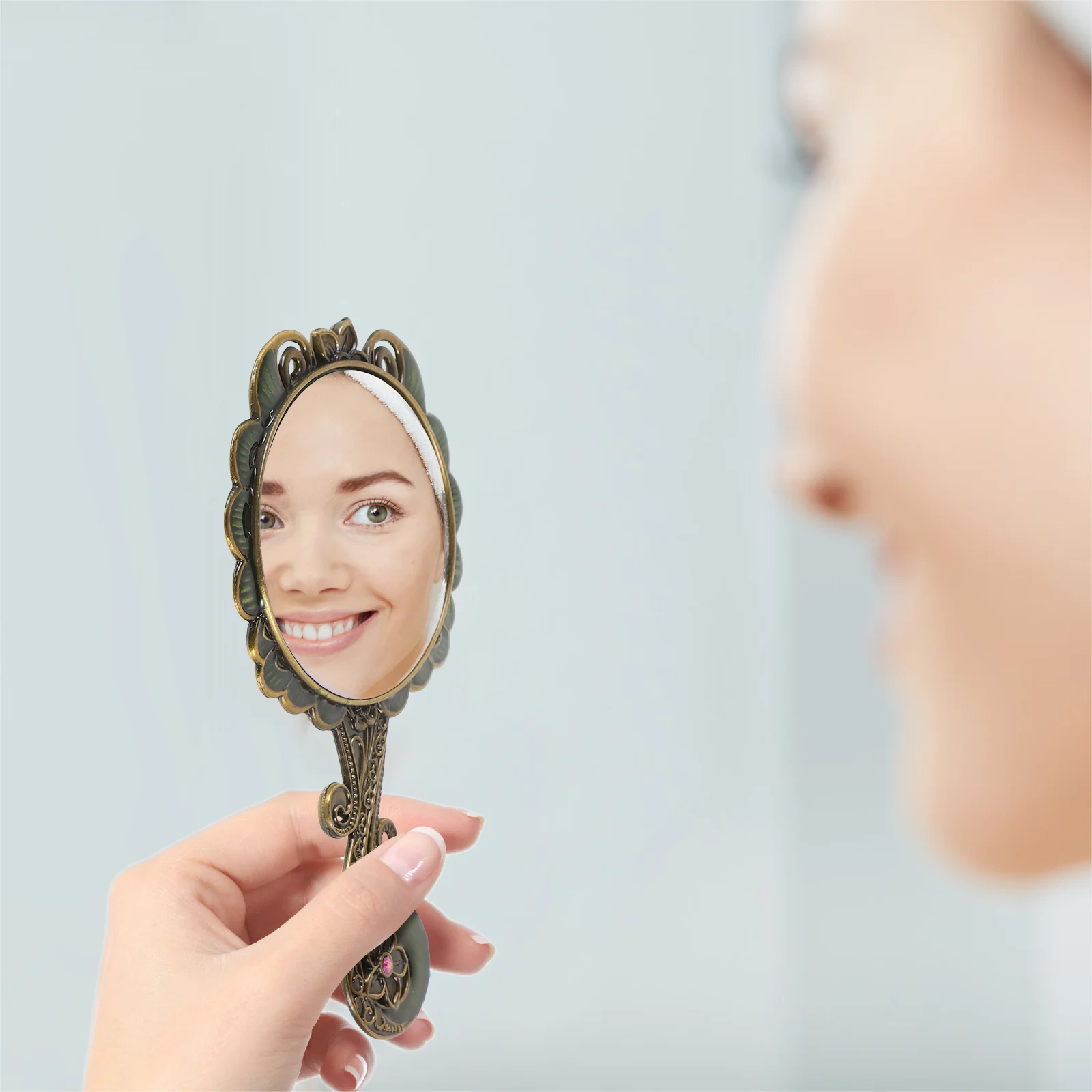 Vanity Desk Retro Handheld Mirror Vintage Metal Decorate Makeup with Handle Woman