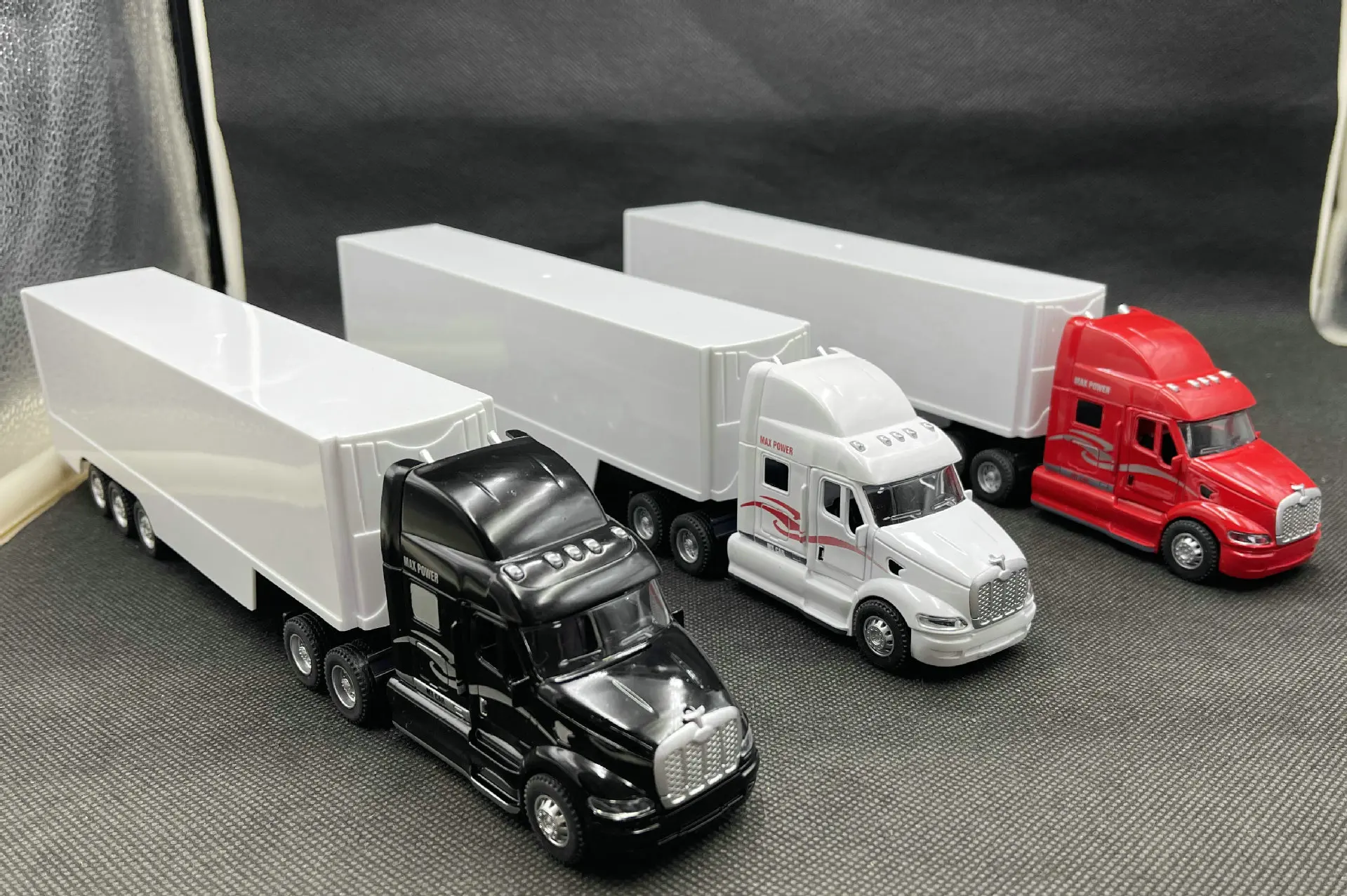 1:48 scale American Truck American trailer Alloy Car Head Cargo Car Children\'s Toys Birthday gift