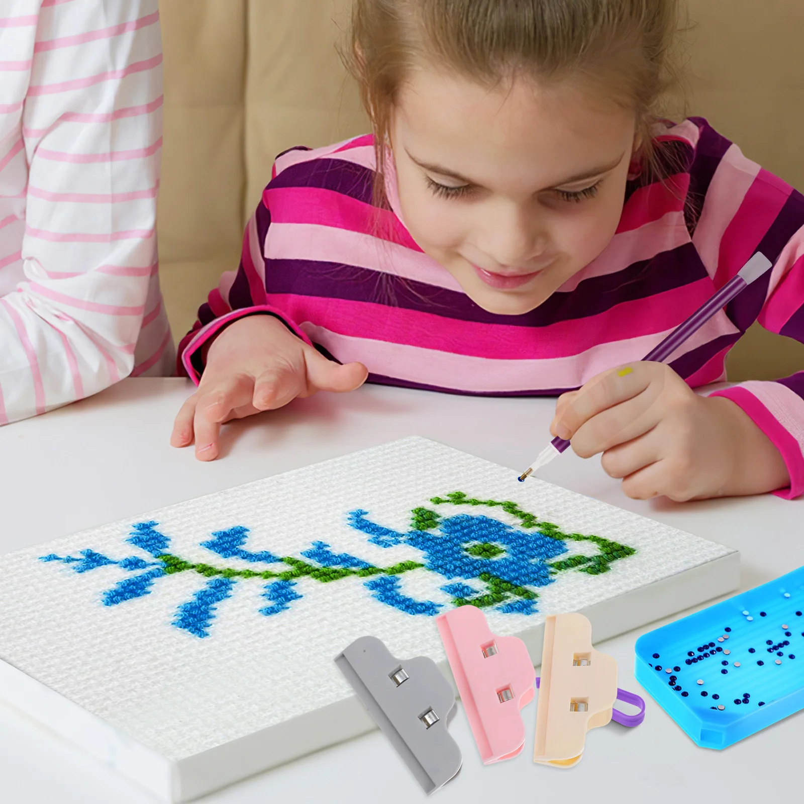 

6Pcs Plastic Bag Seal Clips Airtight Food Preservation Clips for Snacks Bread Diamond Art Craft Tools Kitchen Accessories