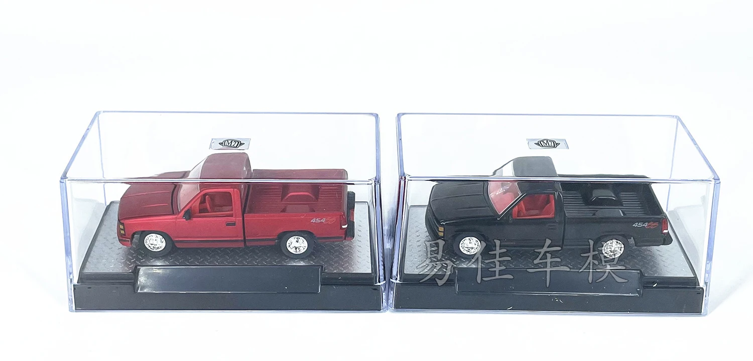 M2 Machines 1/64 1990 C1500SS Die-cast alloy car model collection display child gift