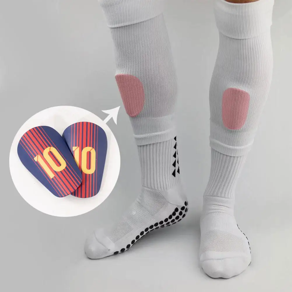 1 paio Mini calcio parastinchi protezione per le gambe resistente all'usura allenamento protezione per le gambe protezione per gambo Shock Soccer A6T1