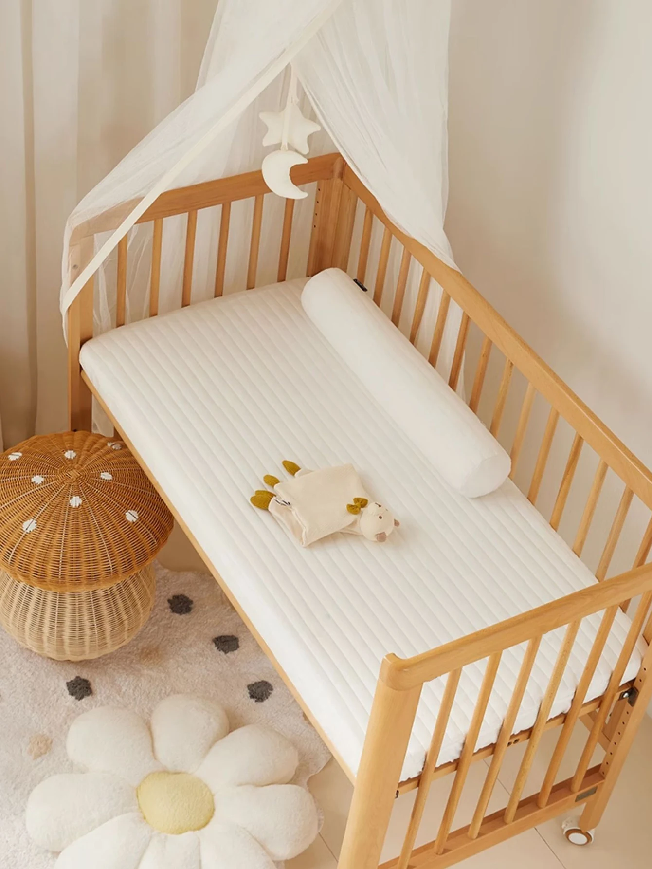 capa-de-colchao-para-berco-de-bebe-em-algodao-cobertura-de-colchao-bordada-colcha-infantil-espessa-premium-absorvente-de-suor-respiravel-adequada-para-todas-as-estacoes-simples-e-elegante