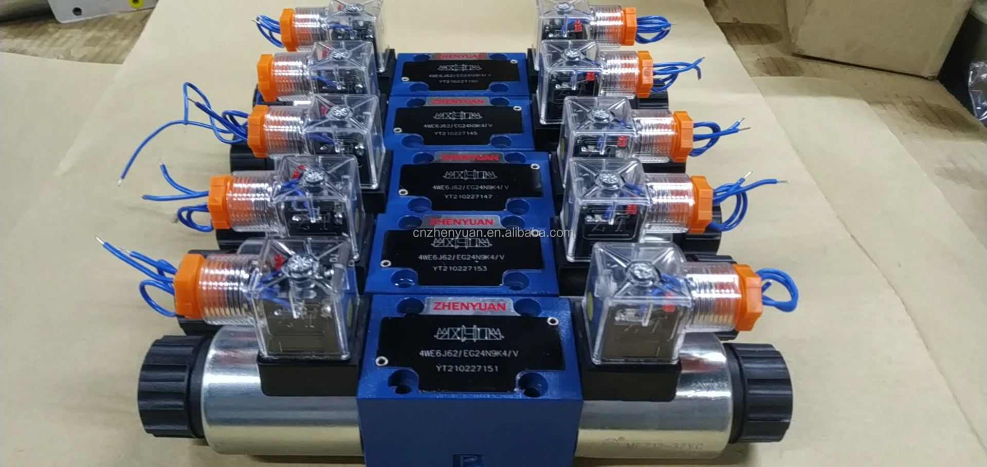 Detalle 2 de Electroválvula 4WE6J62/EG24N9K4/V Hidráulica